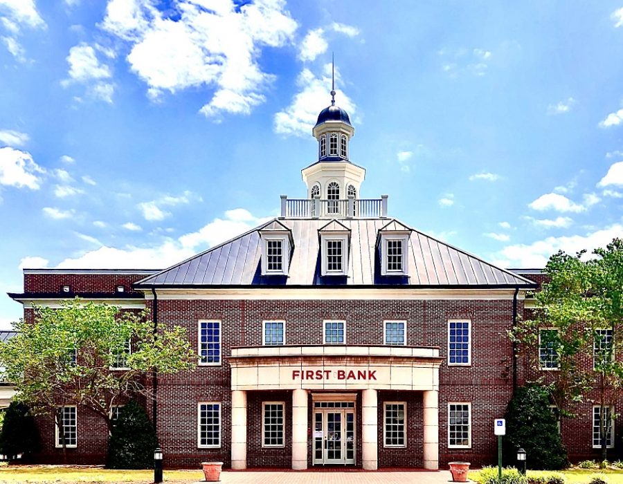 Exterior of the Cheraw First Bank branch