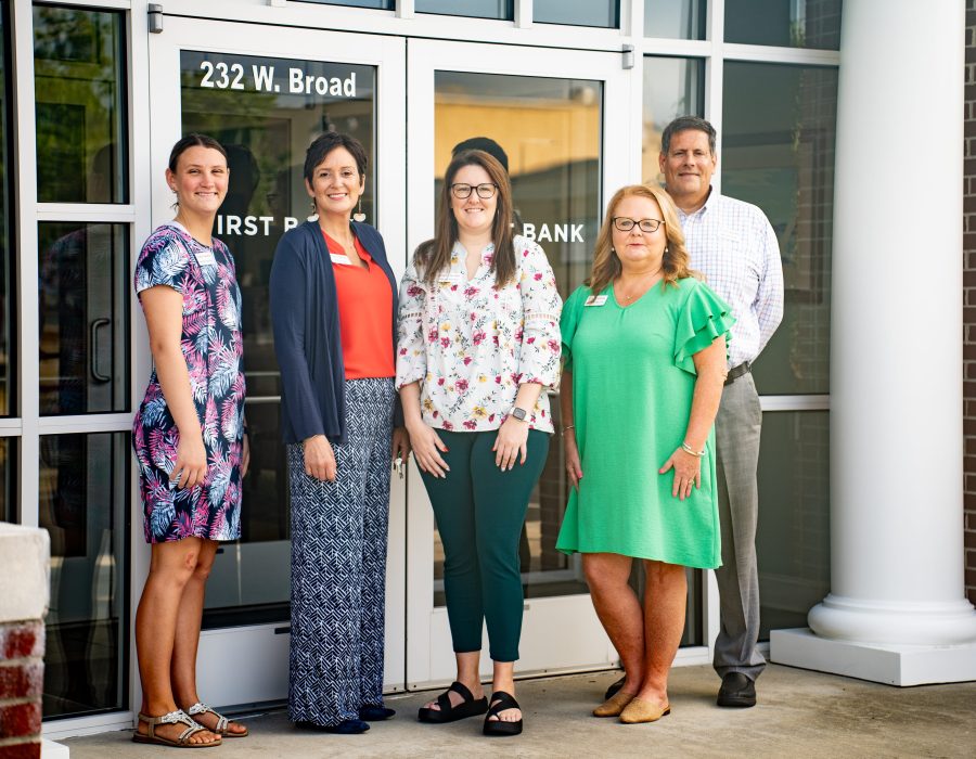 This is a photo of the Elizabethtown branch team.