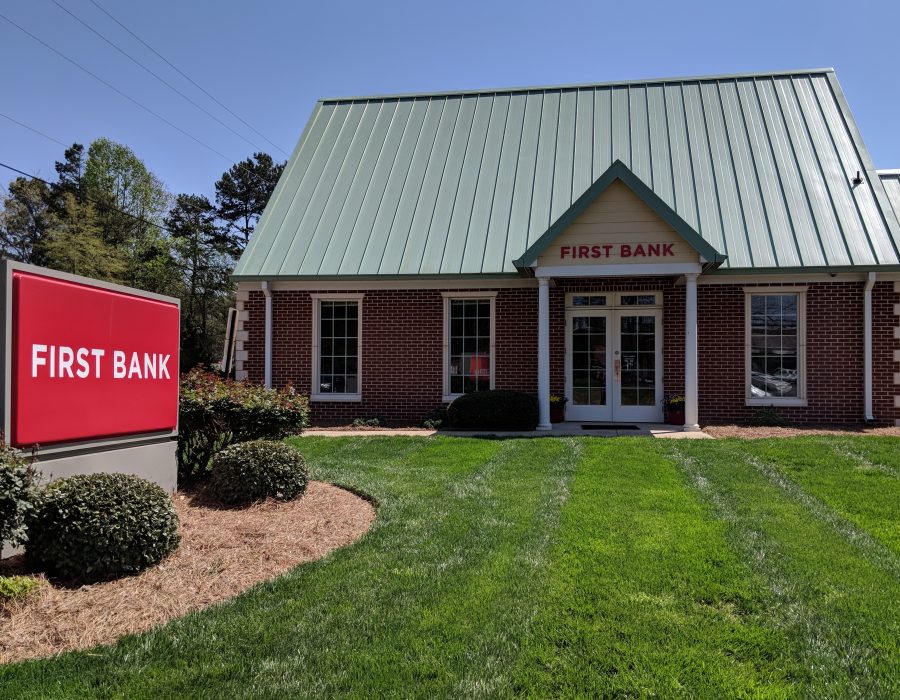 Front of First Bank's Huntersville branch