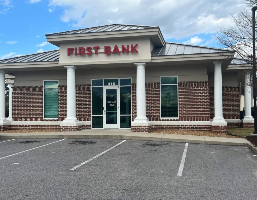 Exterior of the Elizabeth City First Bank branch